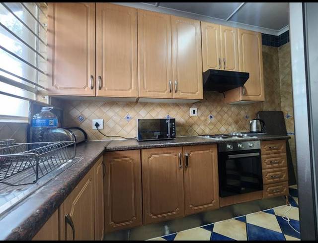 2 BEDROOM TOWNHOUSE FOR SALE IN BRACKENHURST